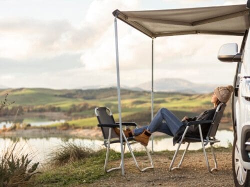 Duerme mejor en tu autocaravana o caravana: 8 consejos para un sueño reparador