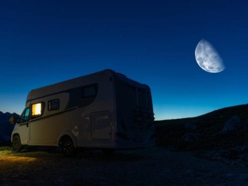 La Correlación entre Dormir Mal y la Luna Llena: ¿Realidad o ficción?